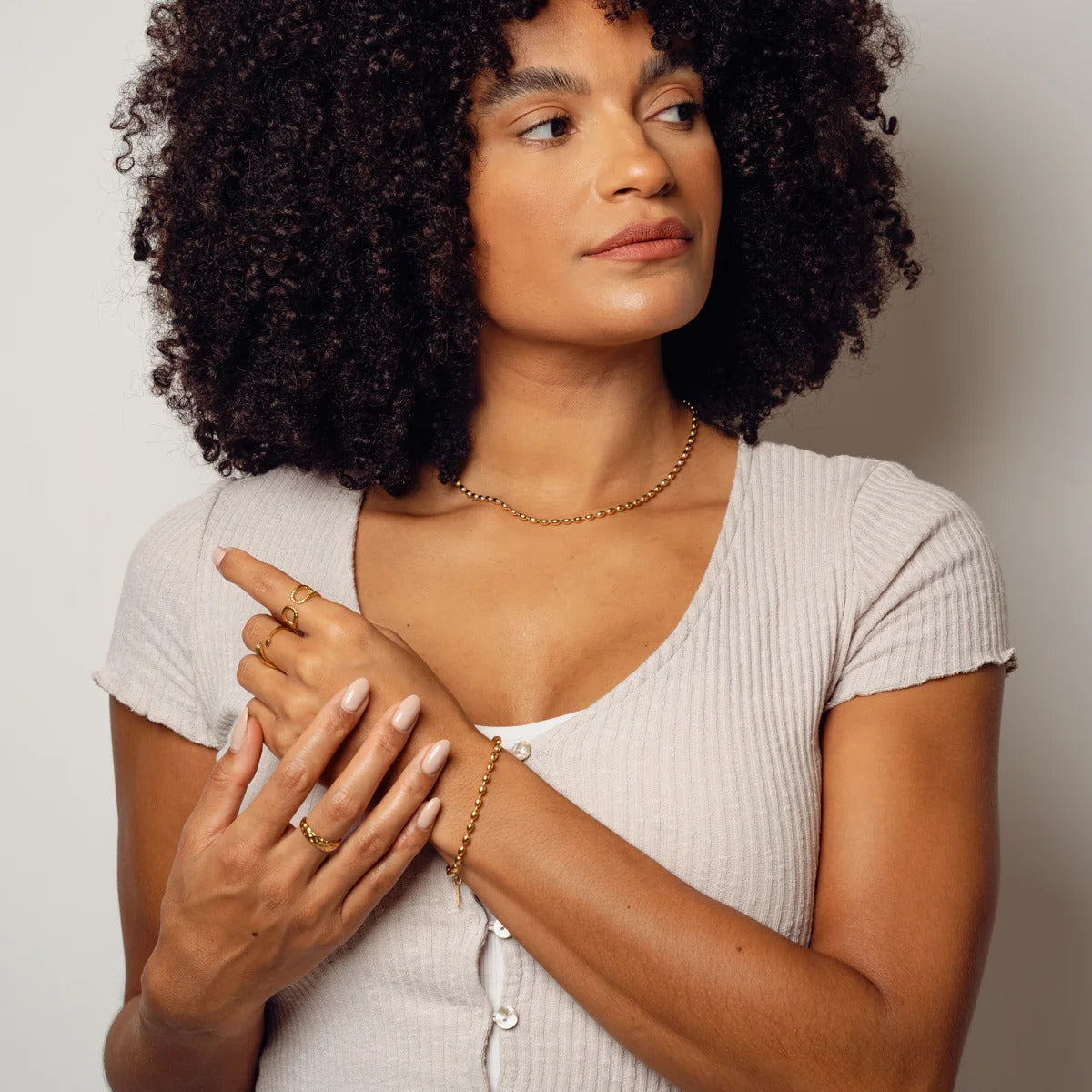 Colar Corrente Esferas Banhado em Ouro 18K