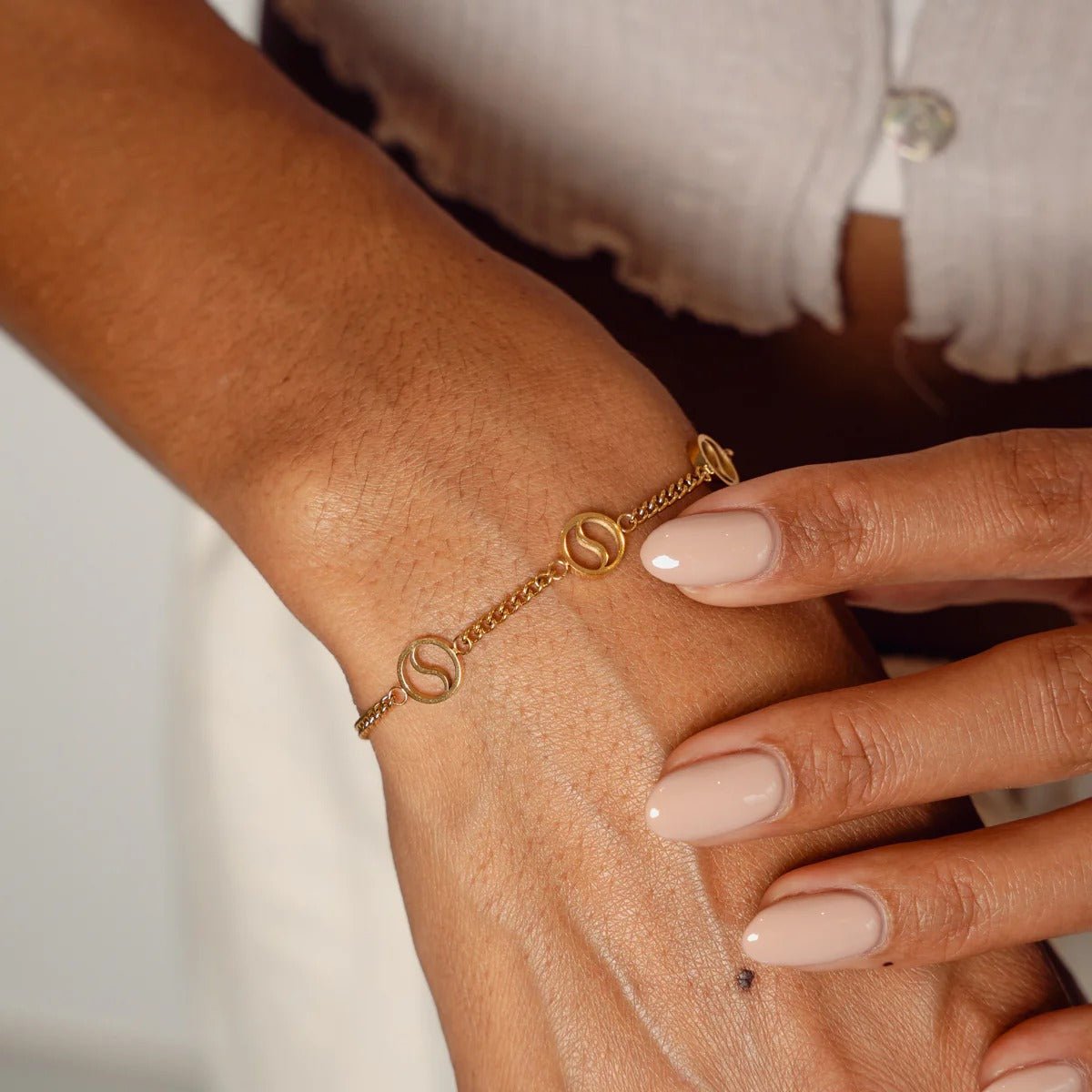 Pulseira Pingente Sierra Banhada em Ouro 18K